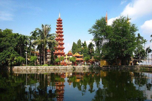 Tran Quoc Pagoda - hanoi itinerary